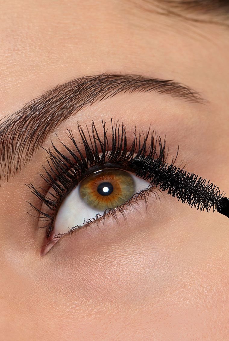 Maybelline Colossal Big Shot Volume Express Mascara - sheesha