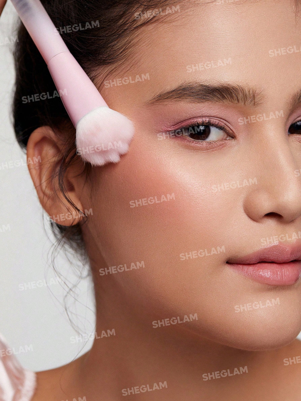Sheglam Color Bloom Liquid Blush Brush - sheesha