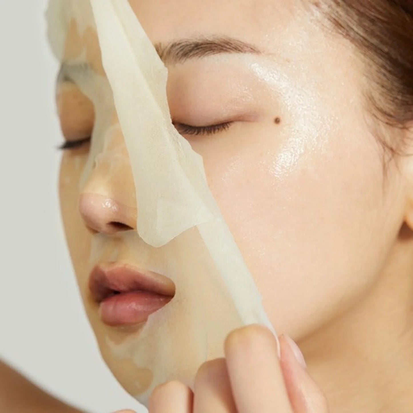 Madicube Deep Vita C Glutathione Brightening Mask - sheesha