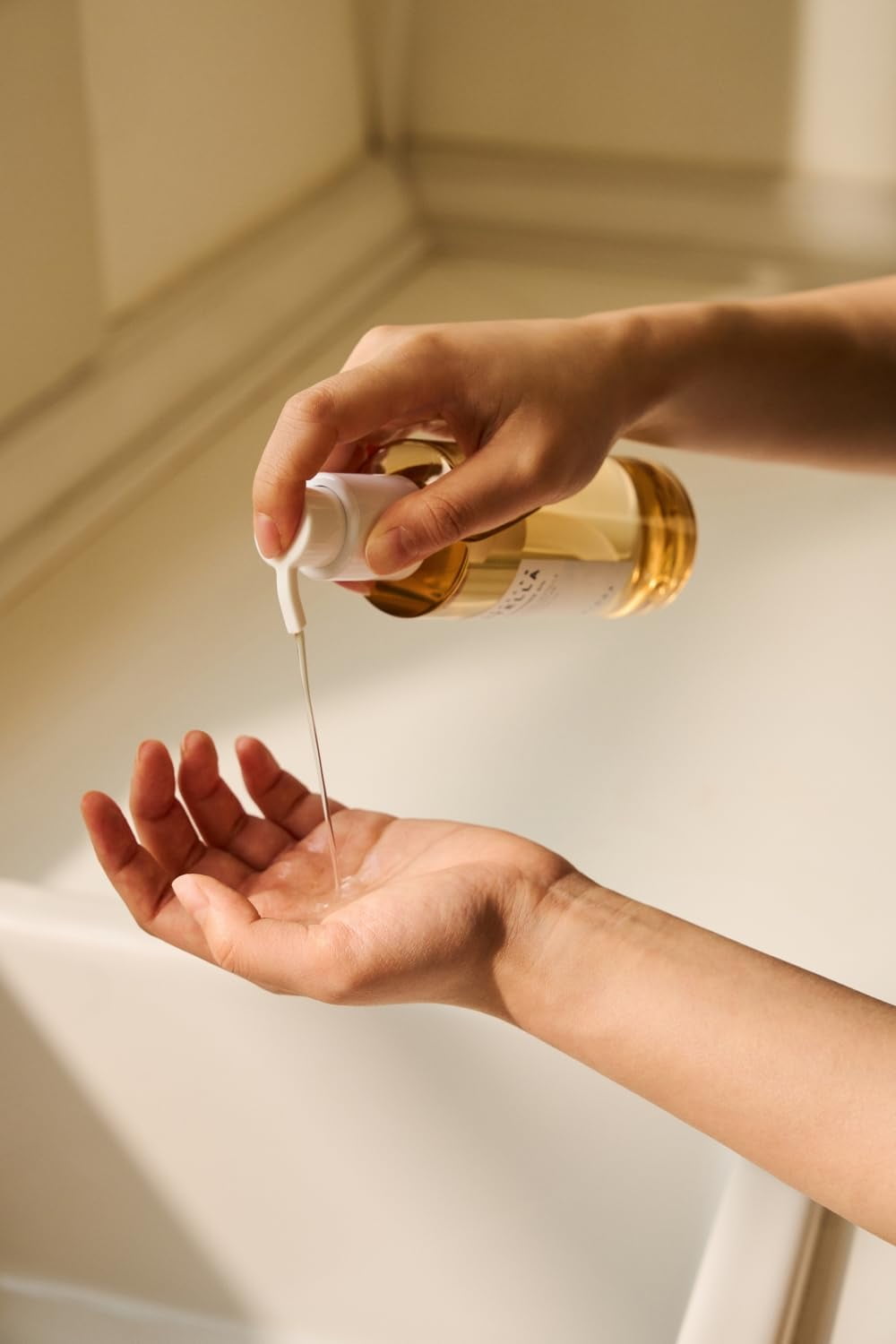 Skin1004 Centella Light Cleansing Oil 200ml - sheesha