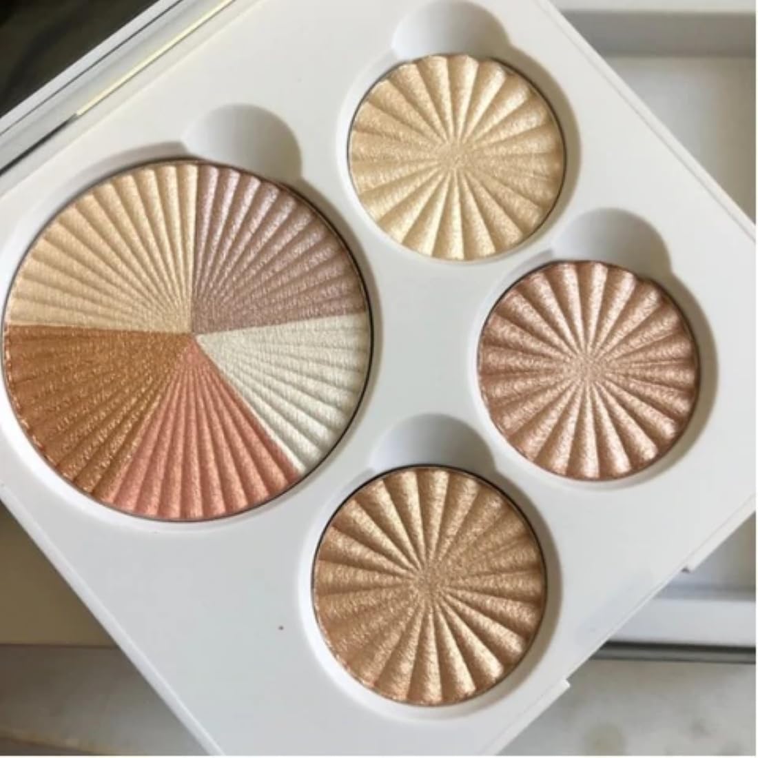 OFRA Glow Up Highlighter Palette - sheesha