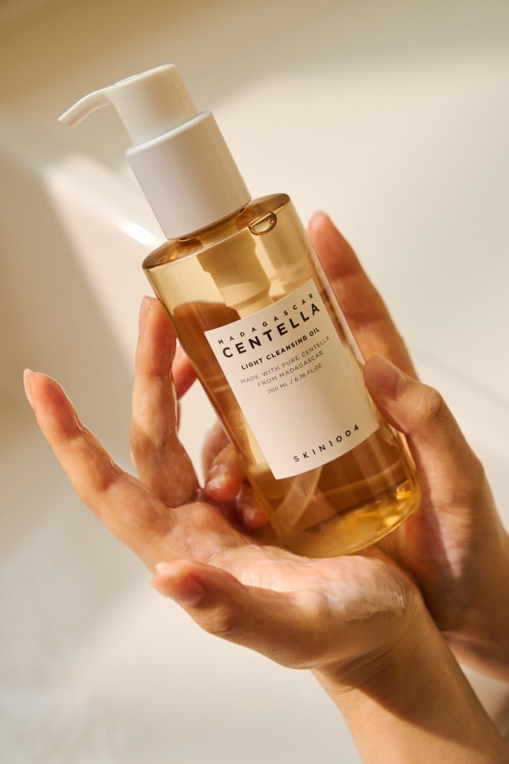 Skin1004 Centella Light Cleansing Oil 200ml - sheesha