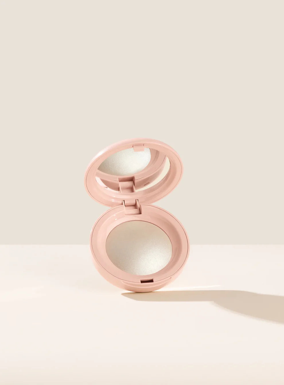 Rare Beauty Positive Light Silky Touch Highlighter – Radiant Glow with a Weightless Finish