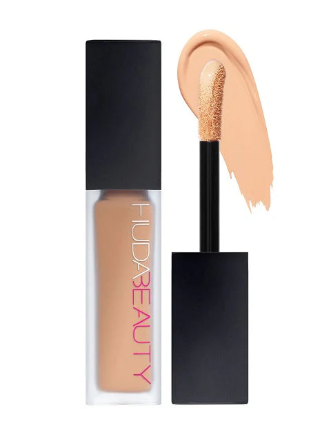 Huda Beauty Faux Filter Luminous Matte Liquid Concealer