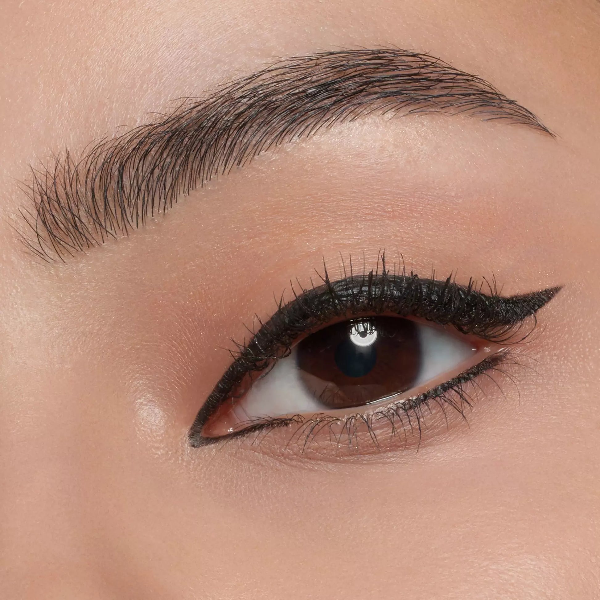 Essence Eyeliner Pen Extra Long lasting 24h - sheesha
