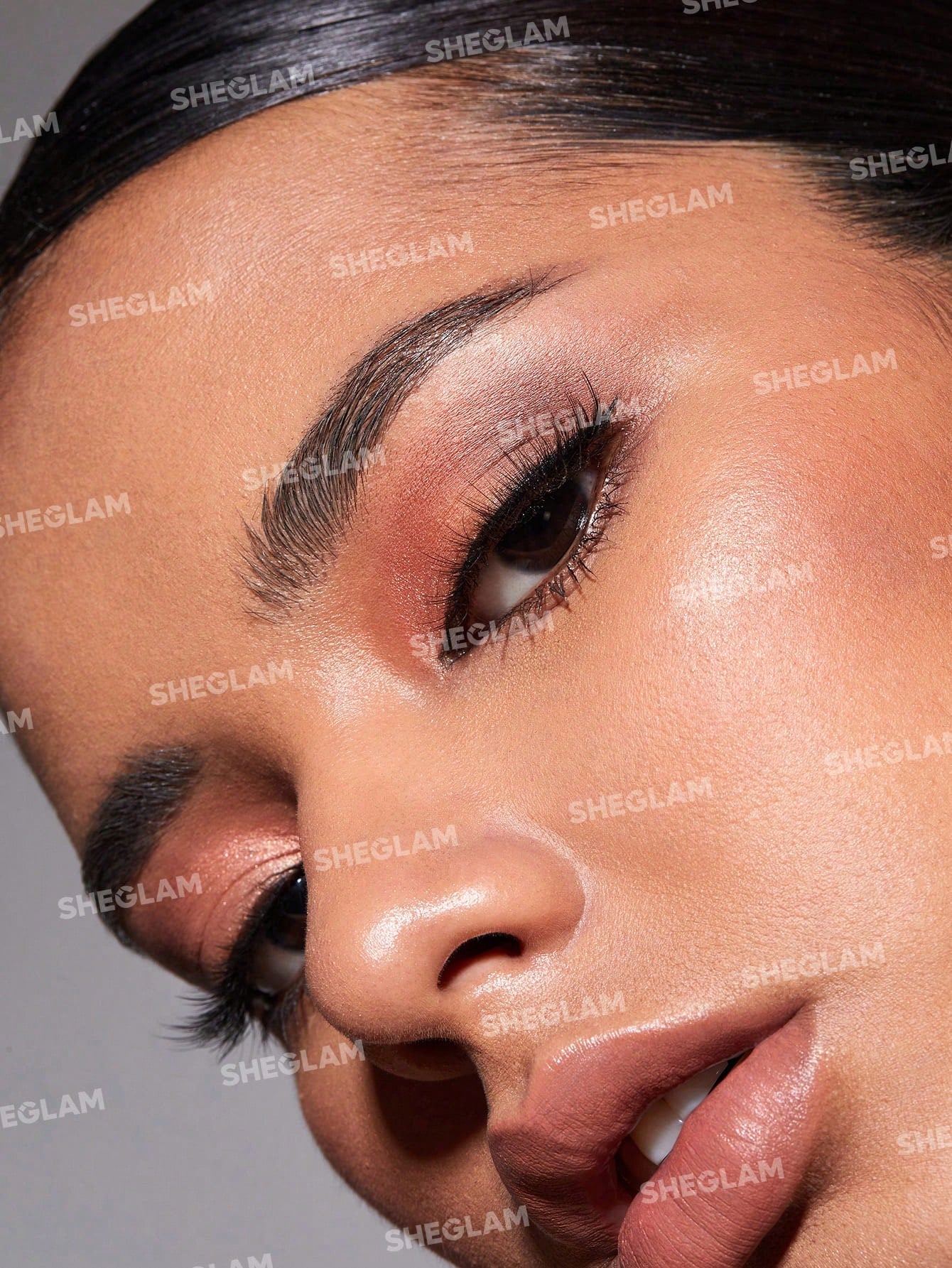 SHEGLAM The Centuries Eyeshadow Palette - sheesha