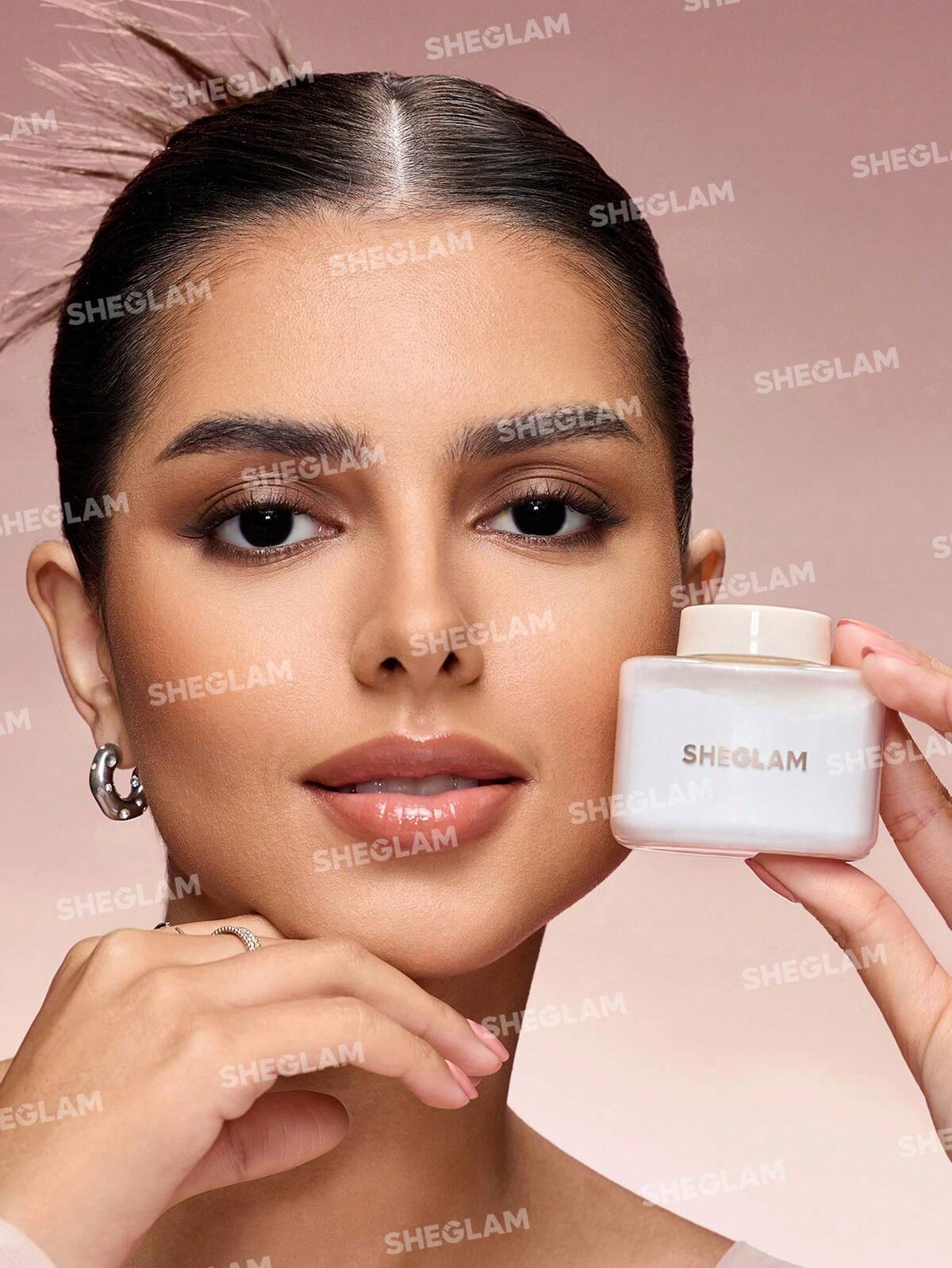 SHEGLAM Blur In A Bottle Face Loose Setting Powder - sheesha