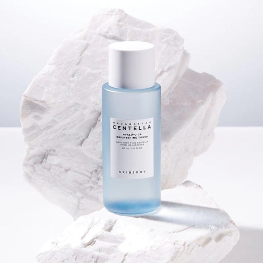 SKIN1004 Centella Hyalu-Cica Brightening Toner 210ml